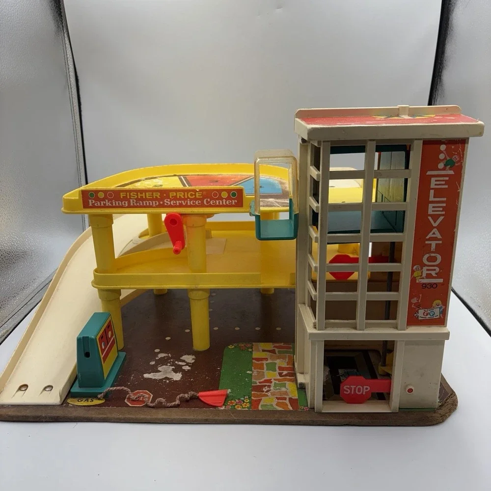 Vintage 1970s Fisher Price Parking Ramp Service Center With‎ Working Elevator